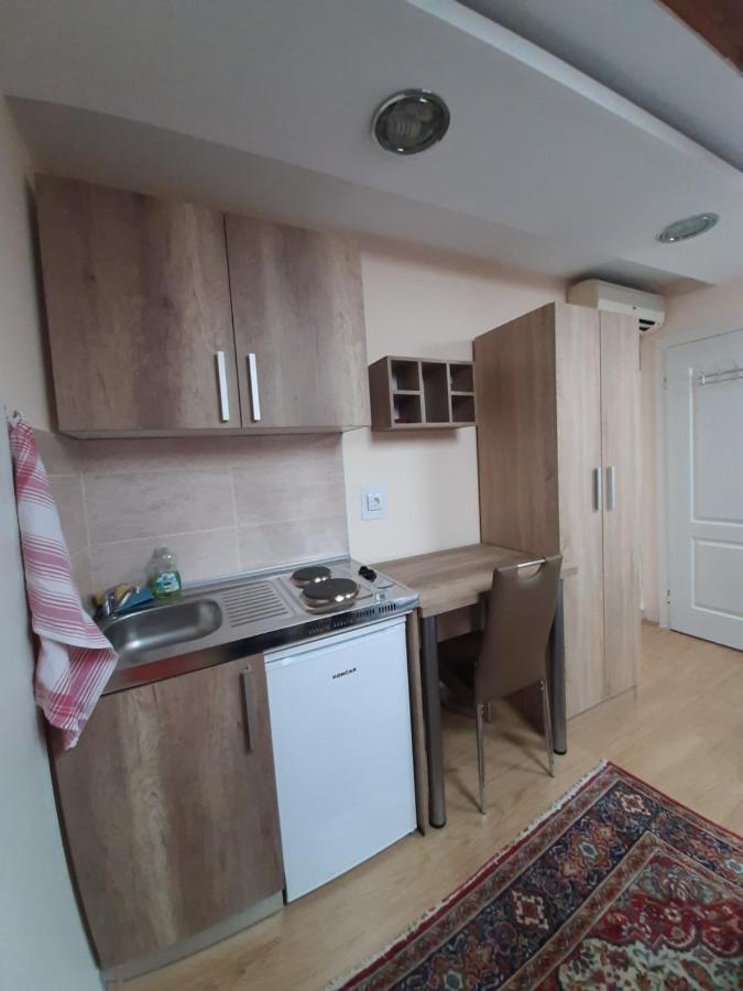 Apartmani Sara Novi Sad Exterior foto