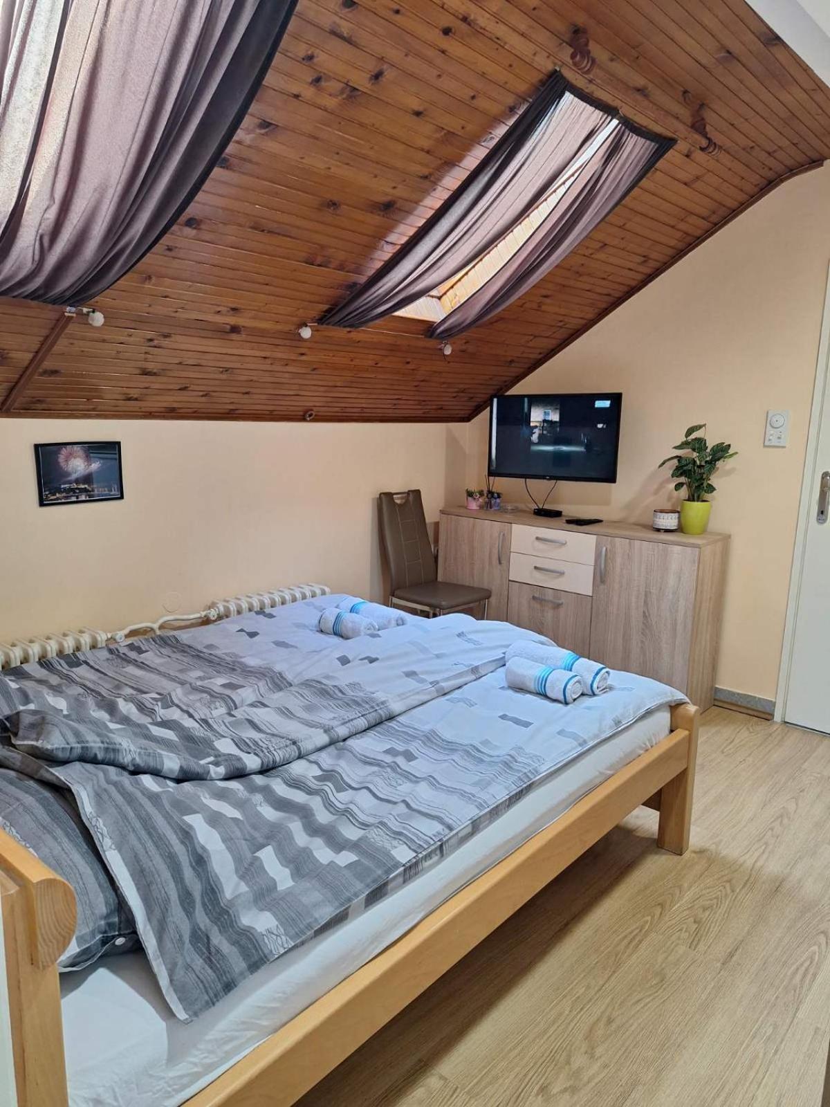Apartmani Sara Novi Sad Exterior foto